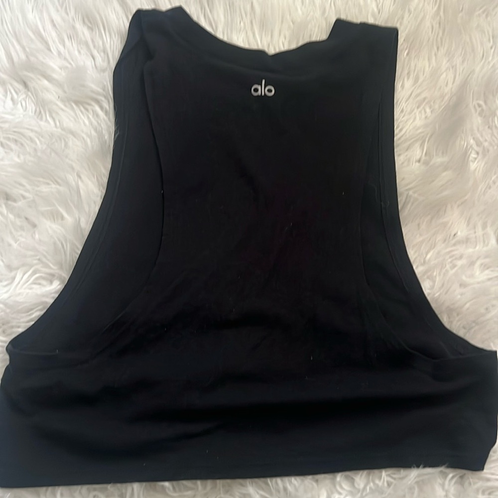 ALO black crop top with wide under arm slit size S